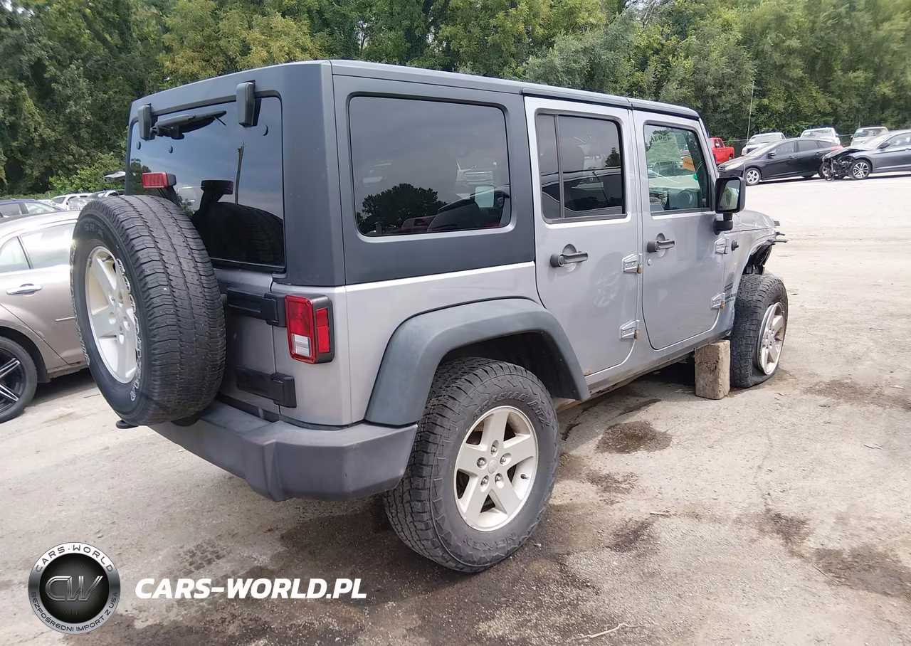 2016 Jeep Wrangler Unlimited Sport VIN:1C4BJWDG4GL278960 - 4