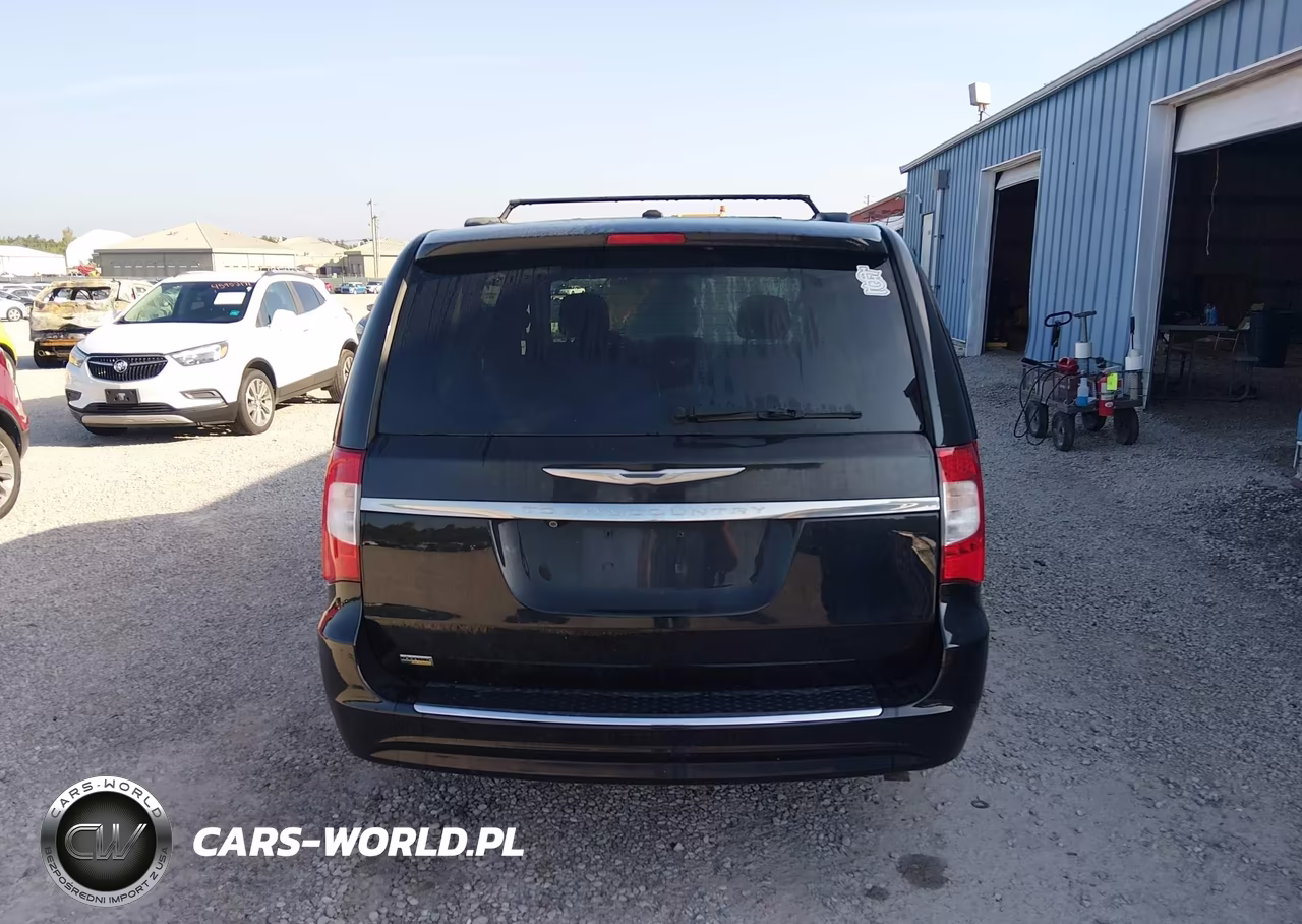 2016 Chrysler Town & Country Touring VIN:2C4RC1BG7GR158981 - 16