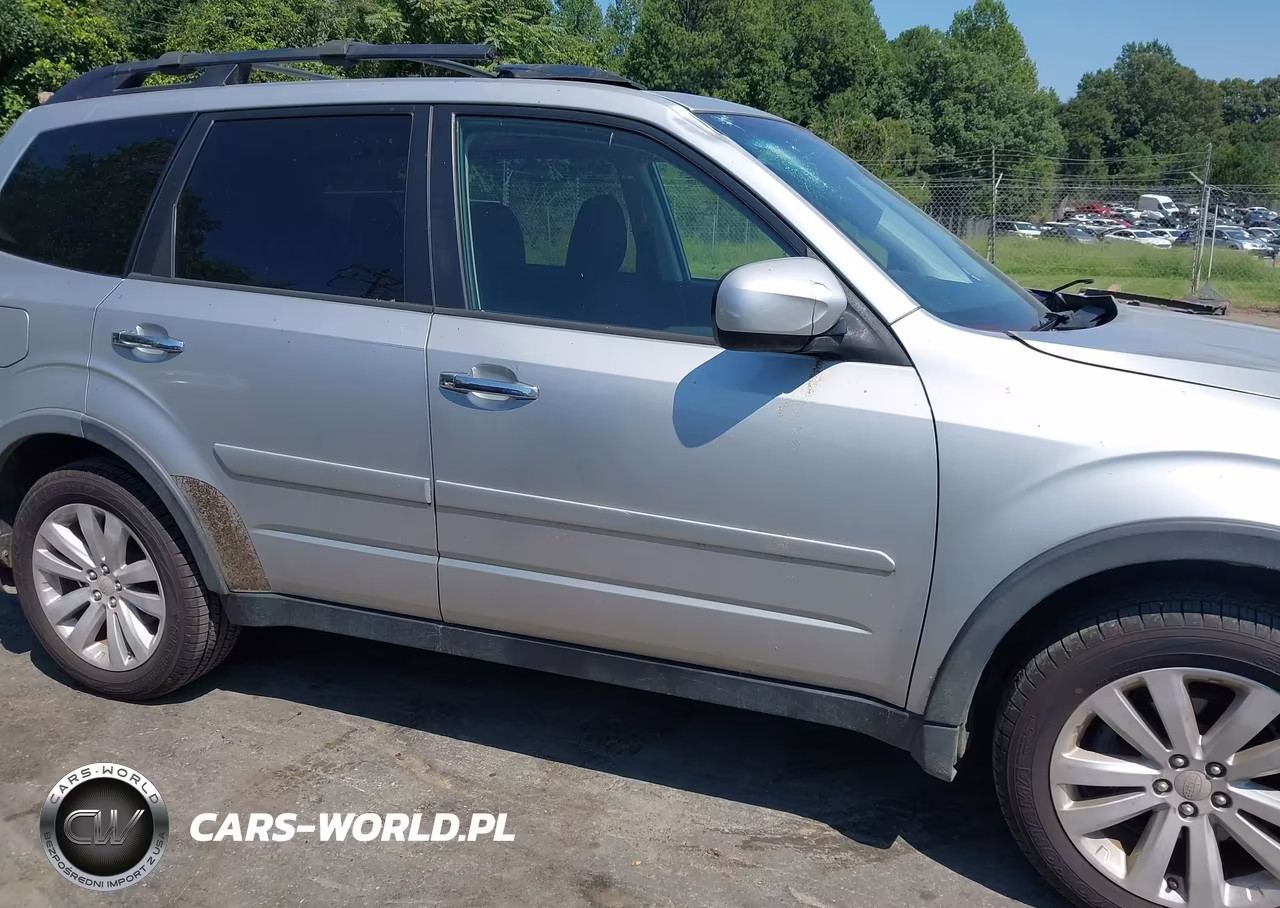 2011 Subaru Forester 2.5X Premium VIN:JF2SHADC7BH757785 - 13