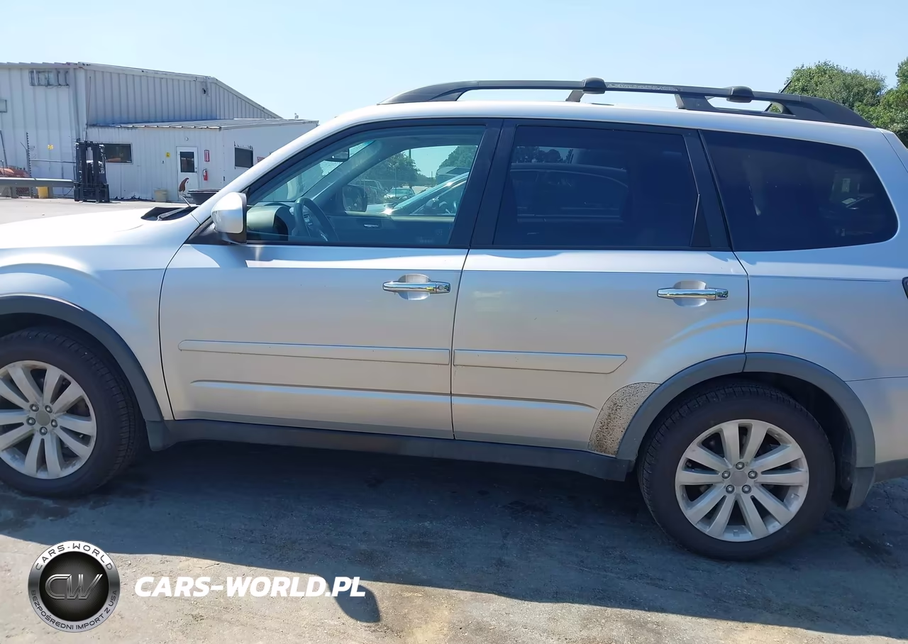 2011 Subaru Forester 2.5X Premium VIN:JF2SHADC7BH757785 - 14