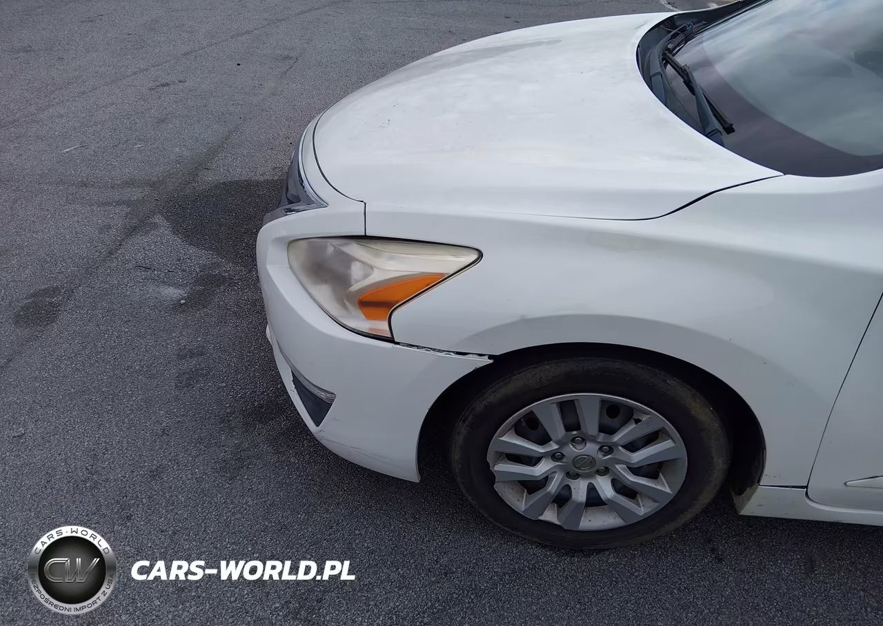 2015 Nissan Altima 2.5 S VIN:1N4AL3AP8FC106749 - 6