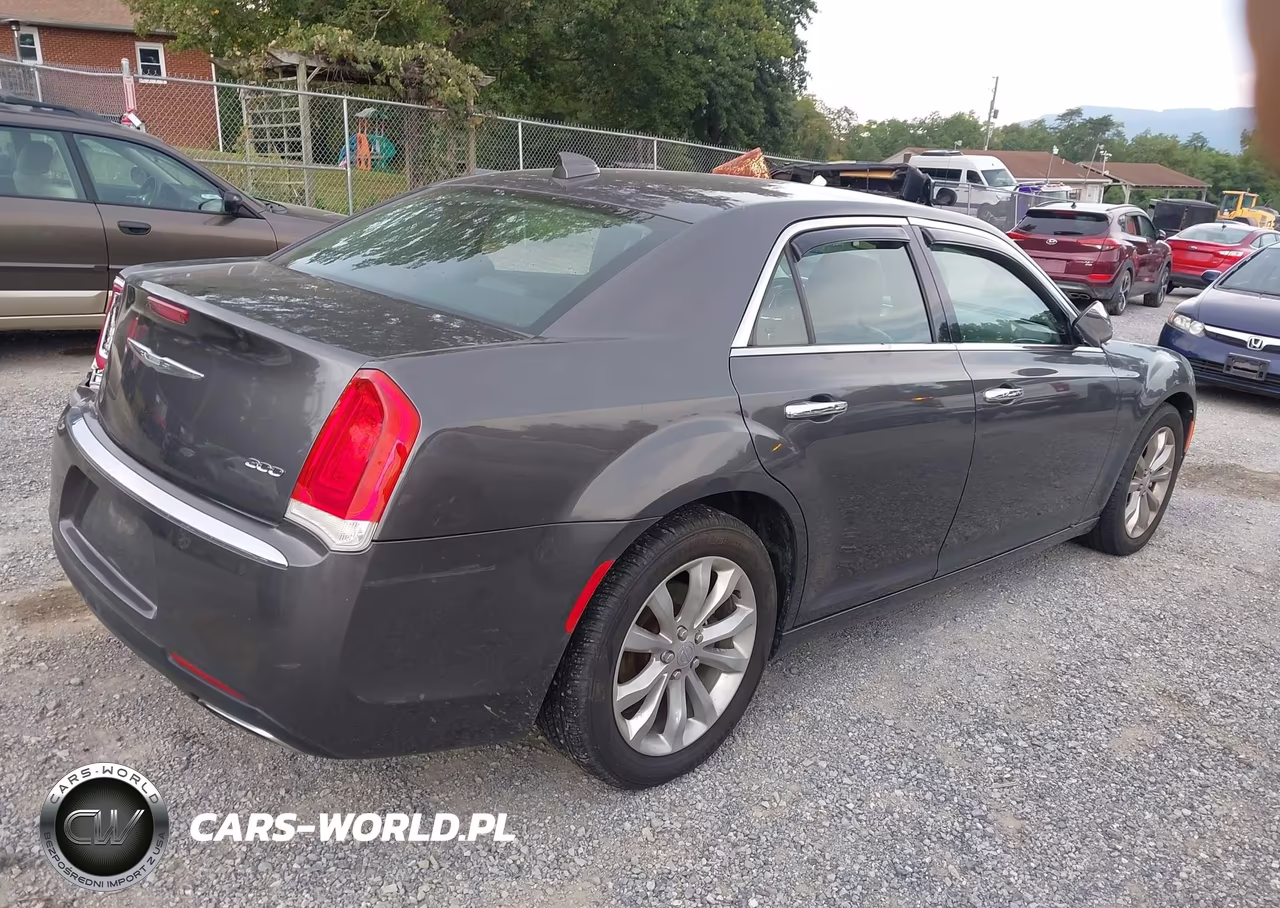 2018 Chrysler 300 Limited Awd VIN:2C3CCAKG4JH151719 - 4