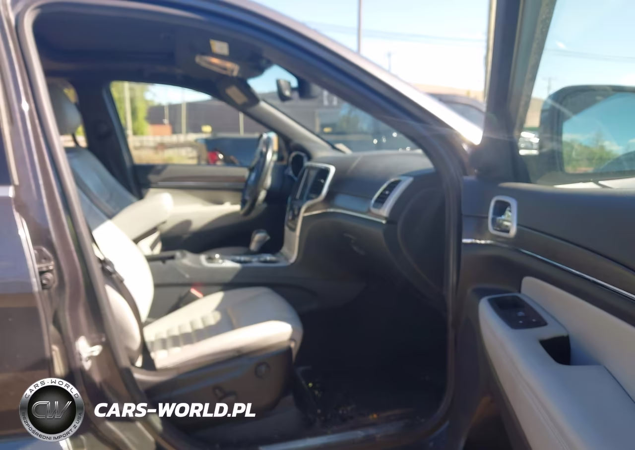 2018 Jeep Grand Cherokee Sterling Edition 4X4 VIN:1C4RJFBG0JC367000 - 5