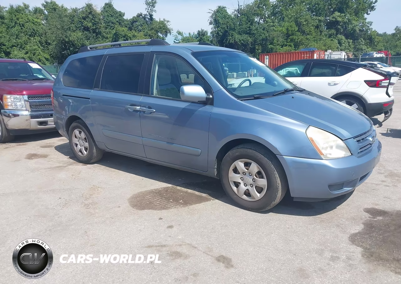 2008 Kia Sedona Lx