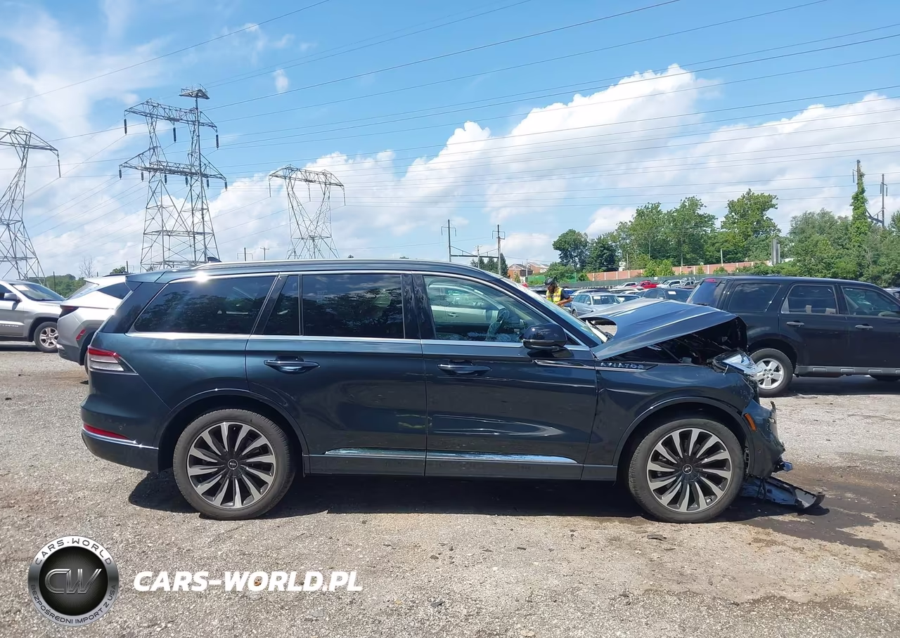 2023 Lincoln Aviator Black Label Grand Touring VIN:5LMYJ9YY1PNL02711 - 13