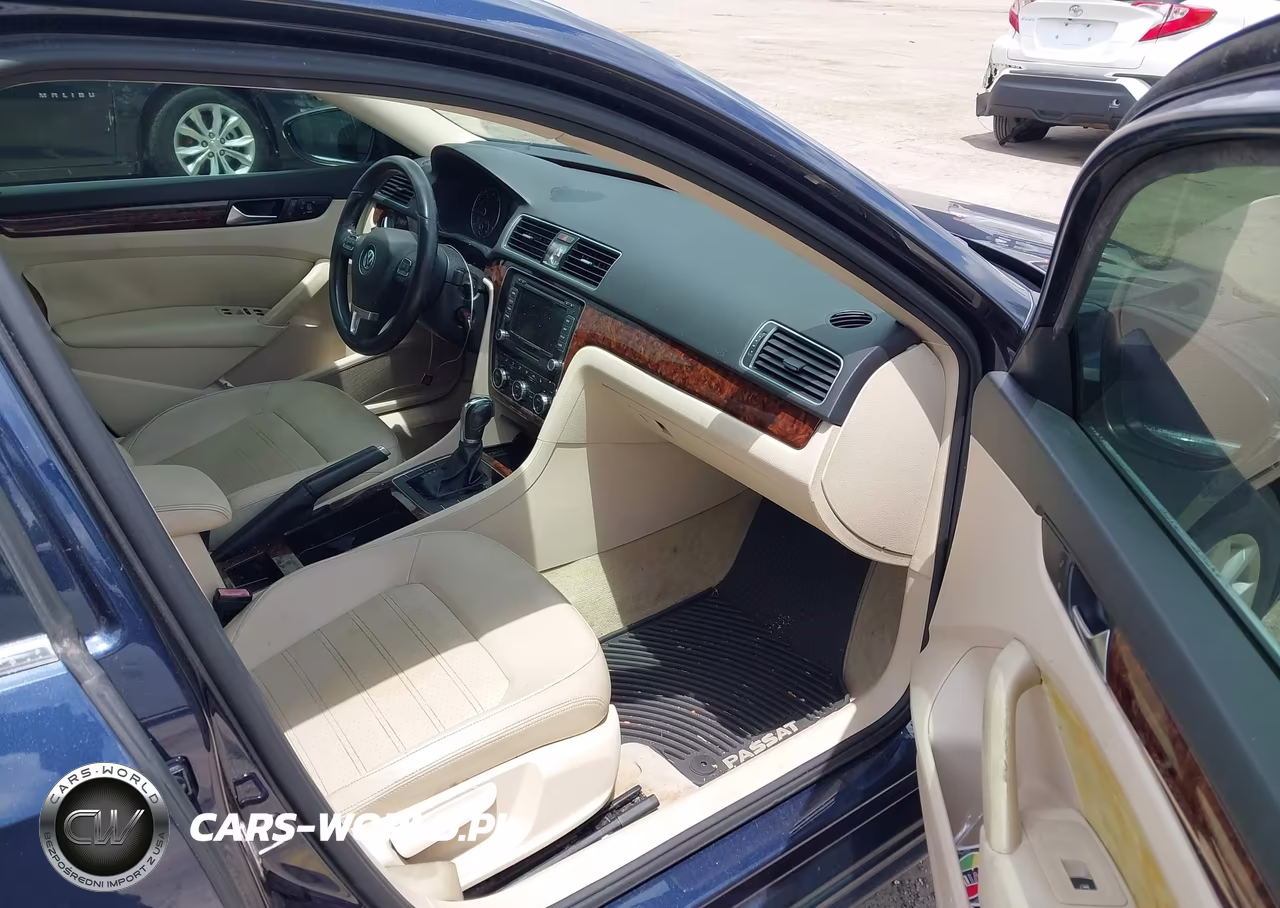 2012 Volkswagen Passat 2.5L Sel VIN:1VWCH7A30CC034947 - 5