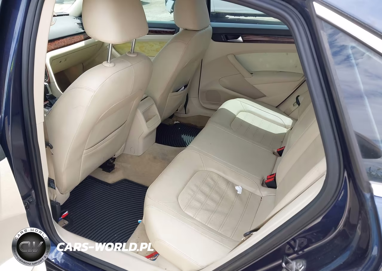 2012 Volkswagen Passat 2.5L Sel VIN:1VWCH7A30CC034947 - 8