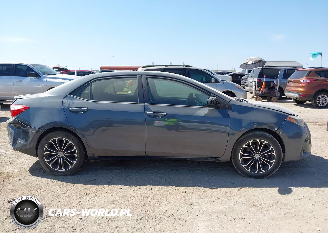 2015 Toyota Corolla S Plus VIN:5YFBURHE0FP254792 - 13
