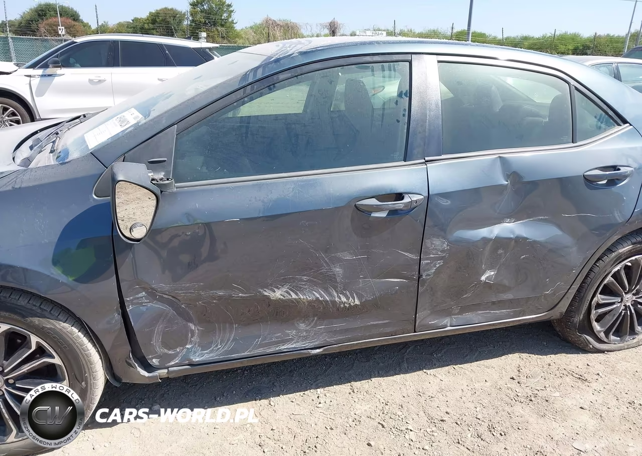 2015 Toyota Corolla S Plus VIN:5YFBURHE0FP254792 - 6