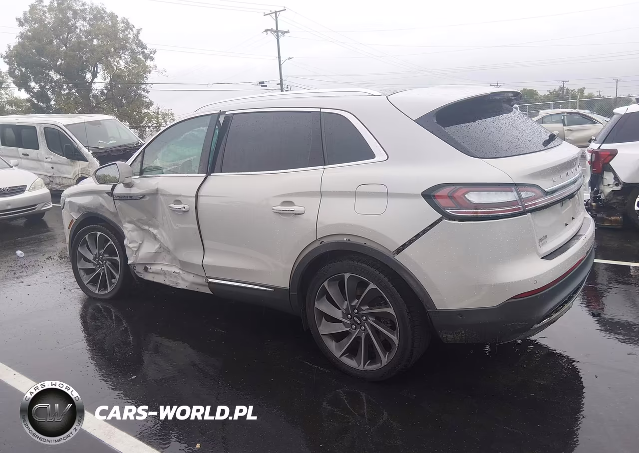 2019 Lincoln Nautilus Reserve VIN:2LMPJ8LP2KBL28184 - 13