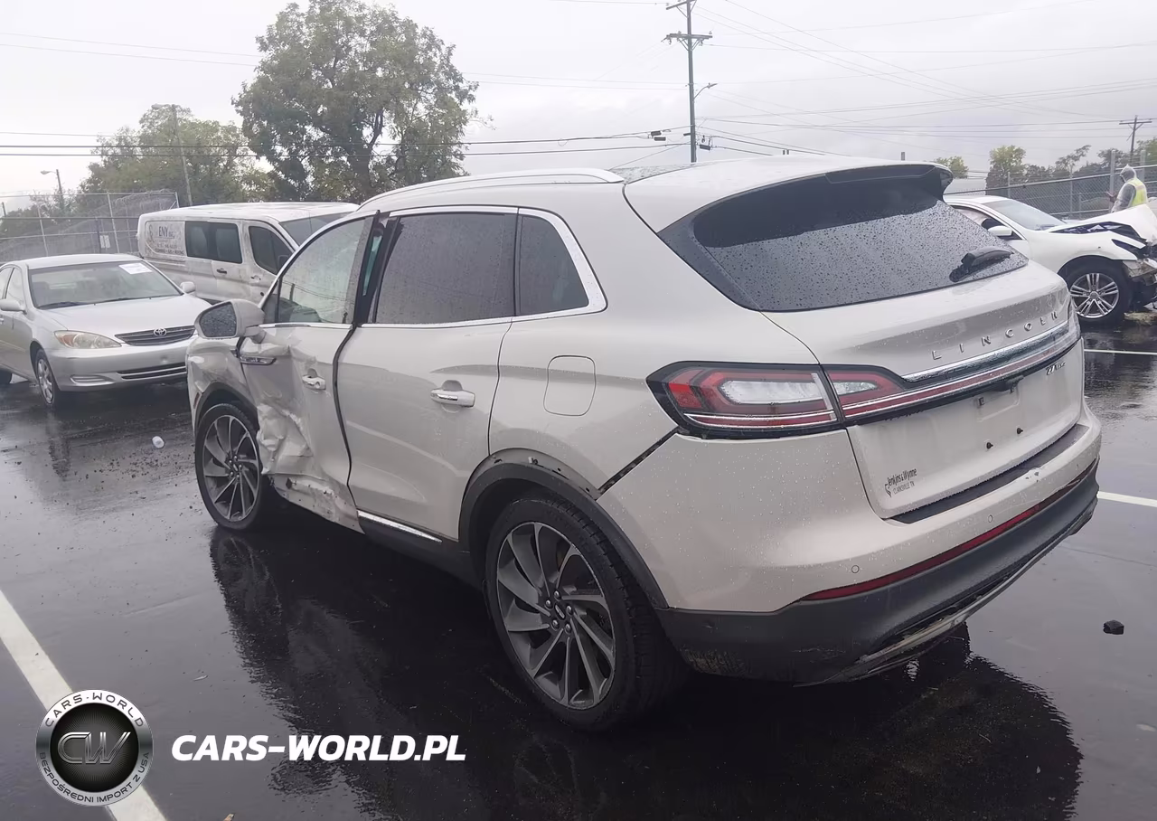 2019 Lincoln Nautilus Reserve VIN:2LMPJ8LP2KBL28184 - 3