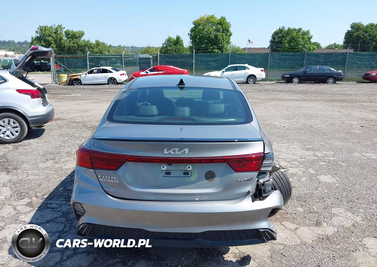 2023 Kia Forte Gt-Line VIN:3KPF54AD9PE516167 - 17