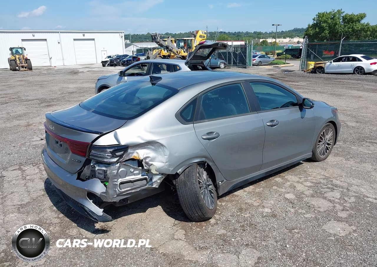 2023 Kia Forte Gt-Line VIN:3KPF54AD9PE516167 - 4