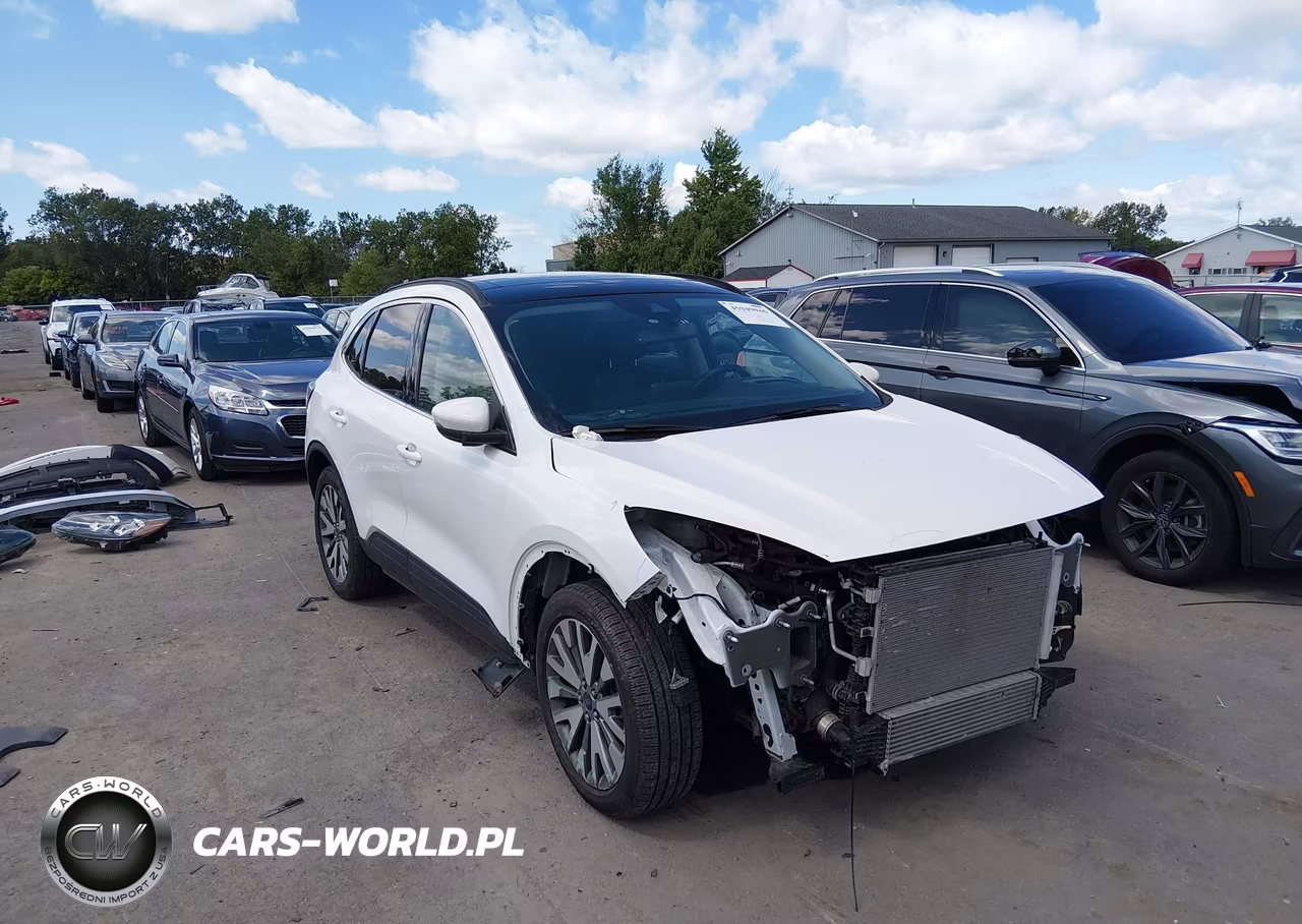 2020 Ford Escape Titanium