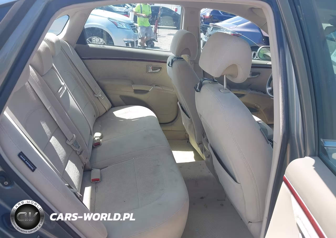 2007 Hyundai Azera Gls VIN:KMHFC46D17A231279 - 8