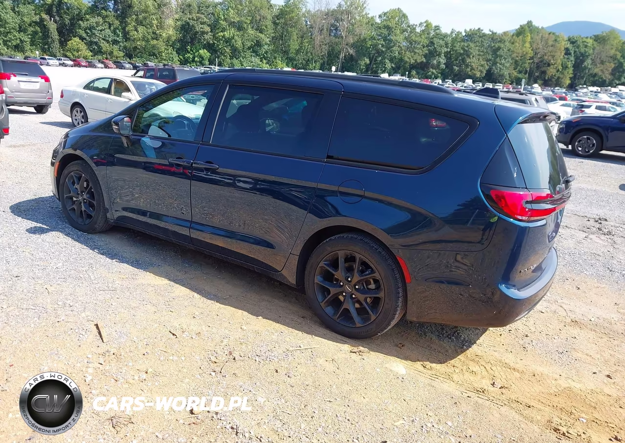 2025 Chrysler Pacifica Limited VIN:2C4RC1GGXSR512378 - 3