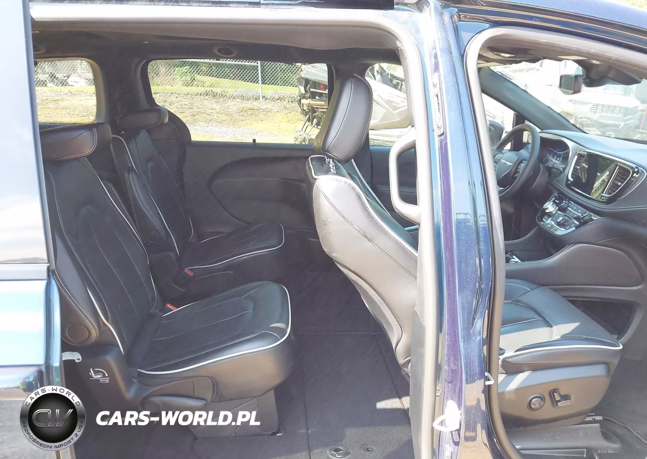 2025 Chrysler Pacifica Limited VIN:2C4RC1GGXSR512378 - 8