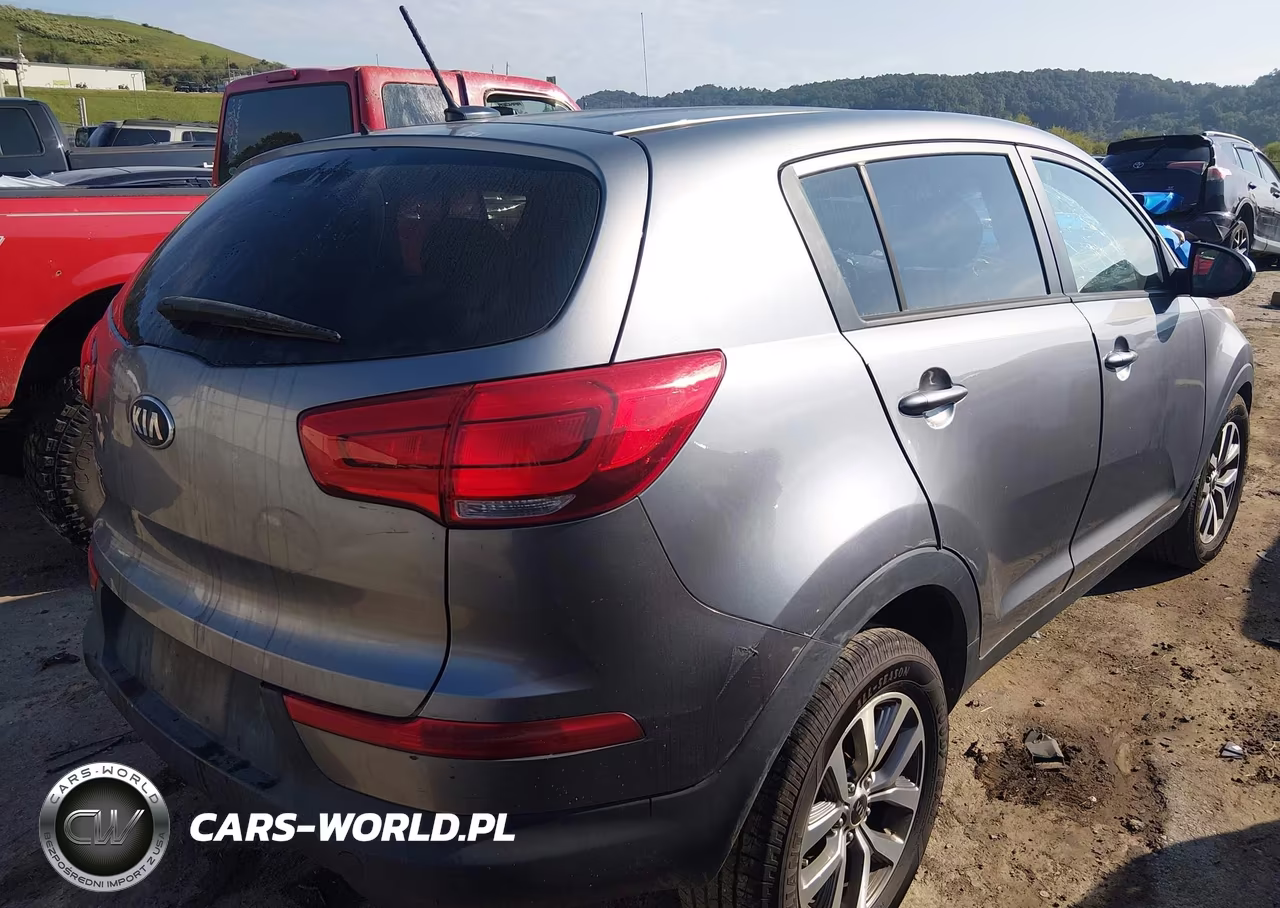2015 Kia Sportage Lx VIN:KNDPB3AC6F7685737 - 4
