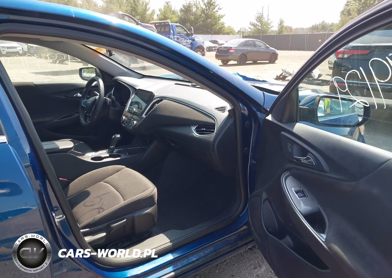 2019 Chevrolet Malibu Lt VIN:1G1ZD5ST1KF172630 - 5