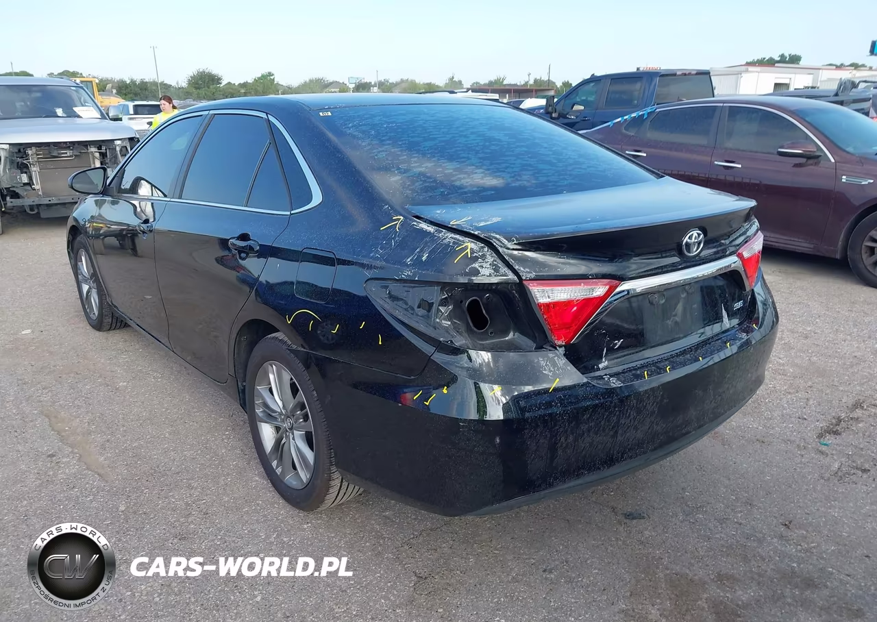 2017 Toyota Camry Se VIN:4T1BF1FK3HU806033 - 3