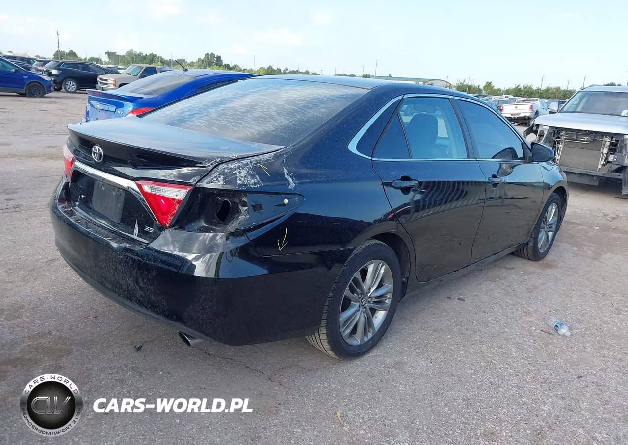 2017 Toyota Camry Se VIN:4T1BF1FK3HU806033 - 4