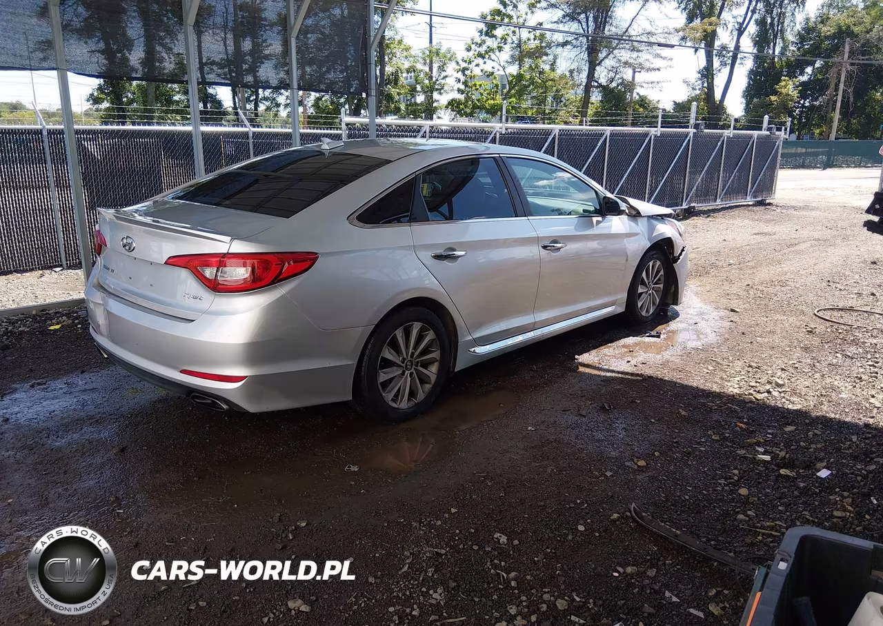 2017 Hyundai Sonata Sport VIN:5NPE34AF7HH467874 - 4
