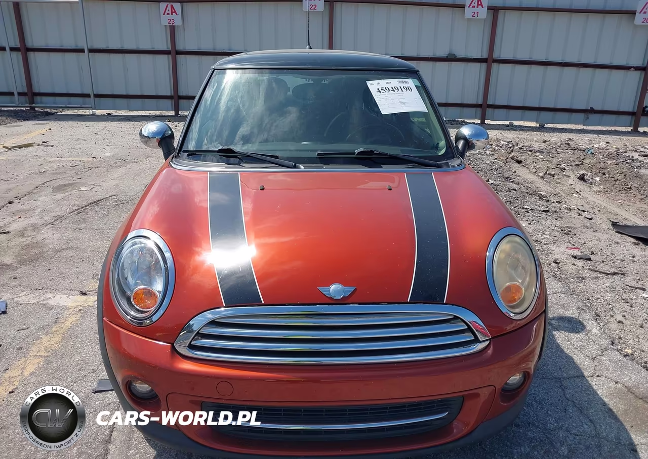 2011 Mini Cooper VIN:WMWSU3C58BT096724 - 11