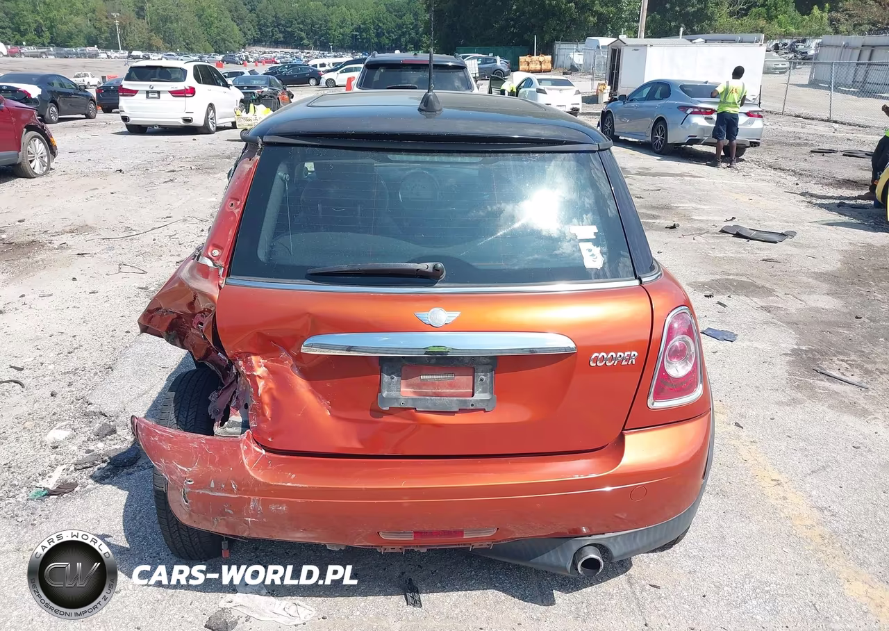 2011 Mini Cooper VIN:WMWSU3C58BT096724 - 15