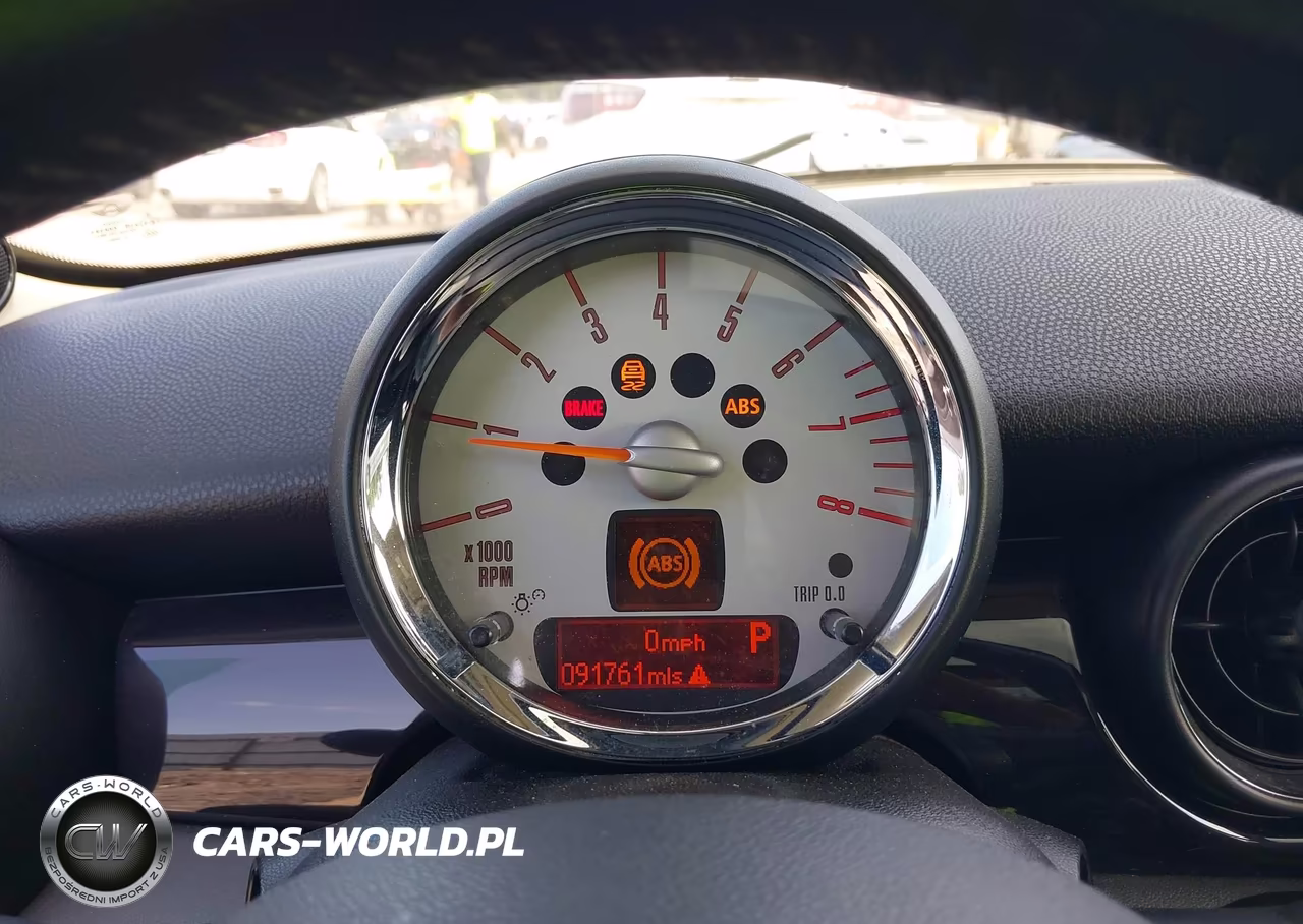 2011 Mini Cooper VIN:WMWSU3C58BT096724 - 7