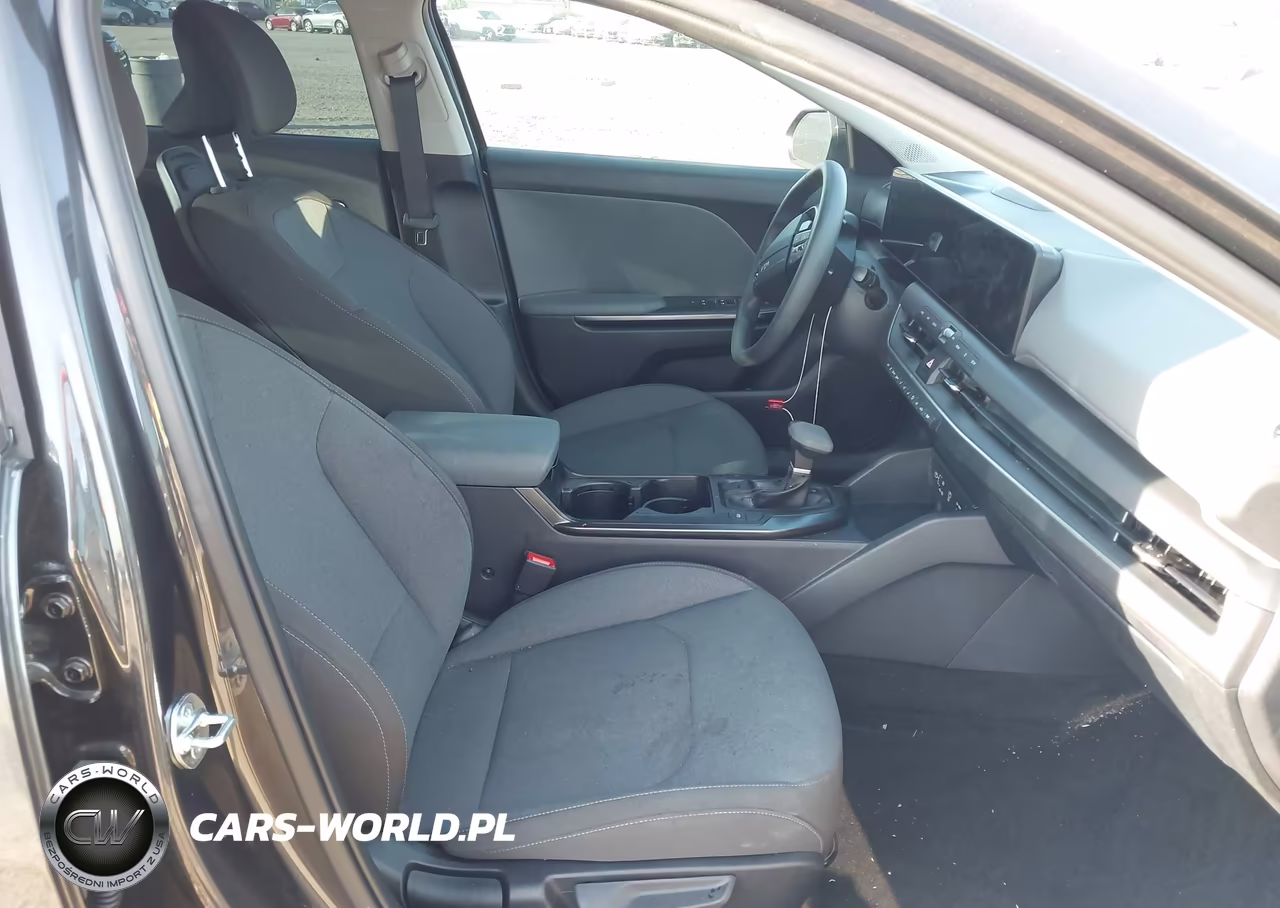 2026 Kia K4 Lxs VIN:3KPFT4DE0TE382279 - 5