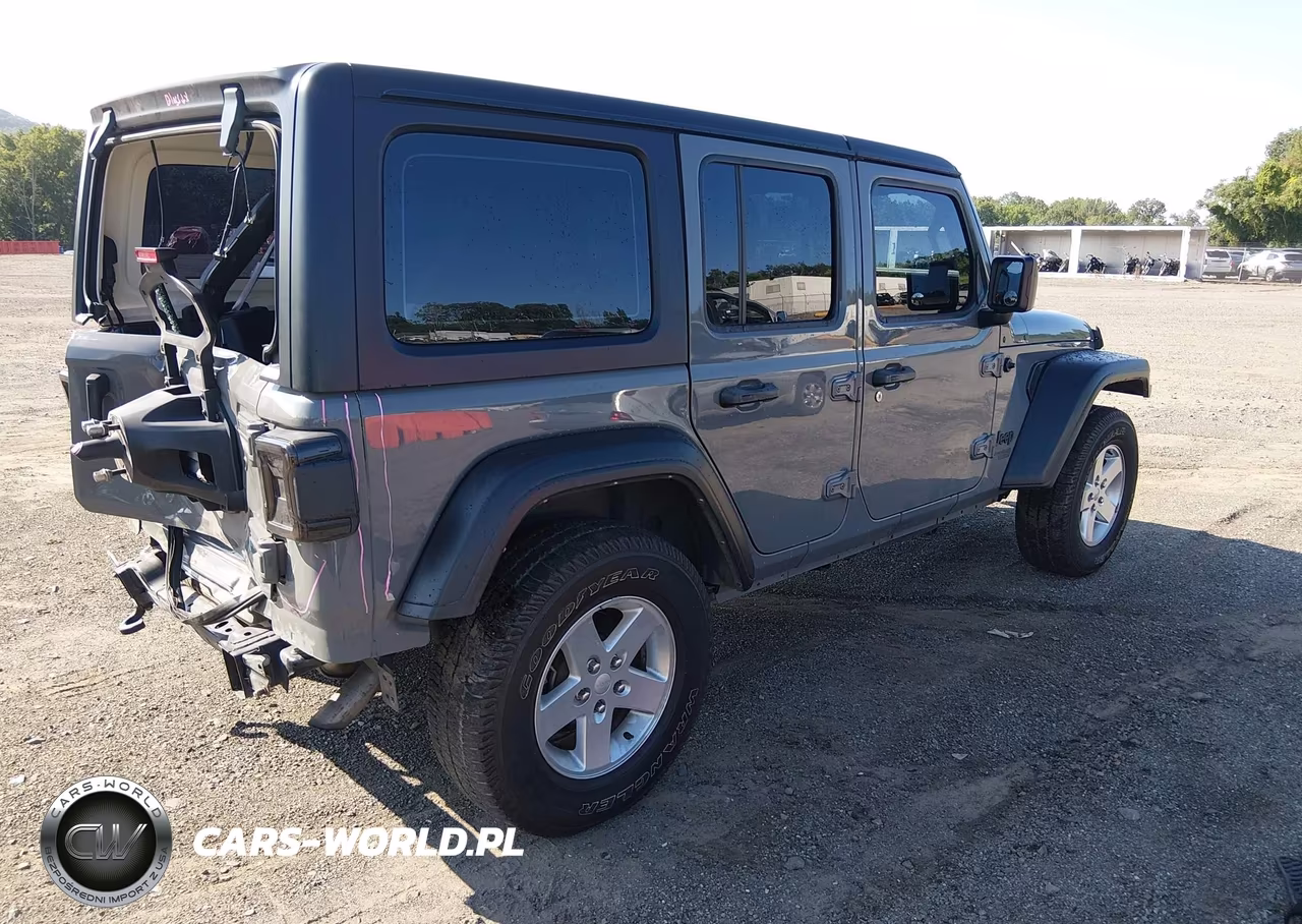 2021 Jeep Wrangler Unlimited Sport 4X4 VIN:1C4HJXDNXMW738261 - 4