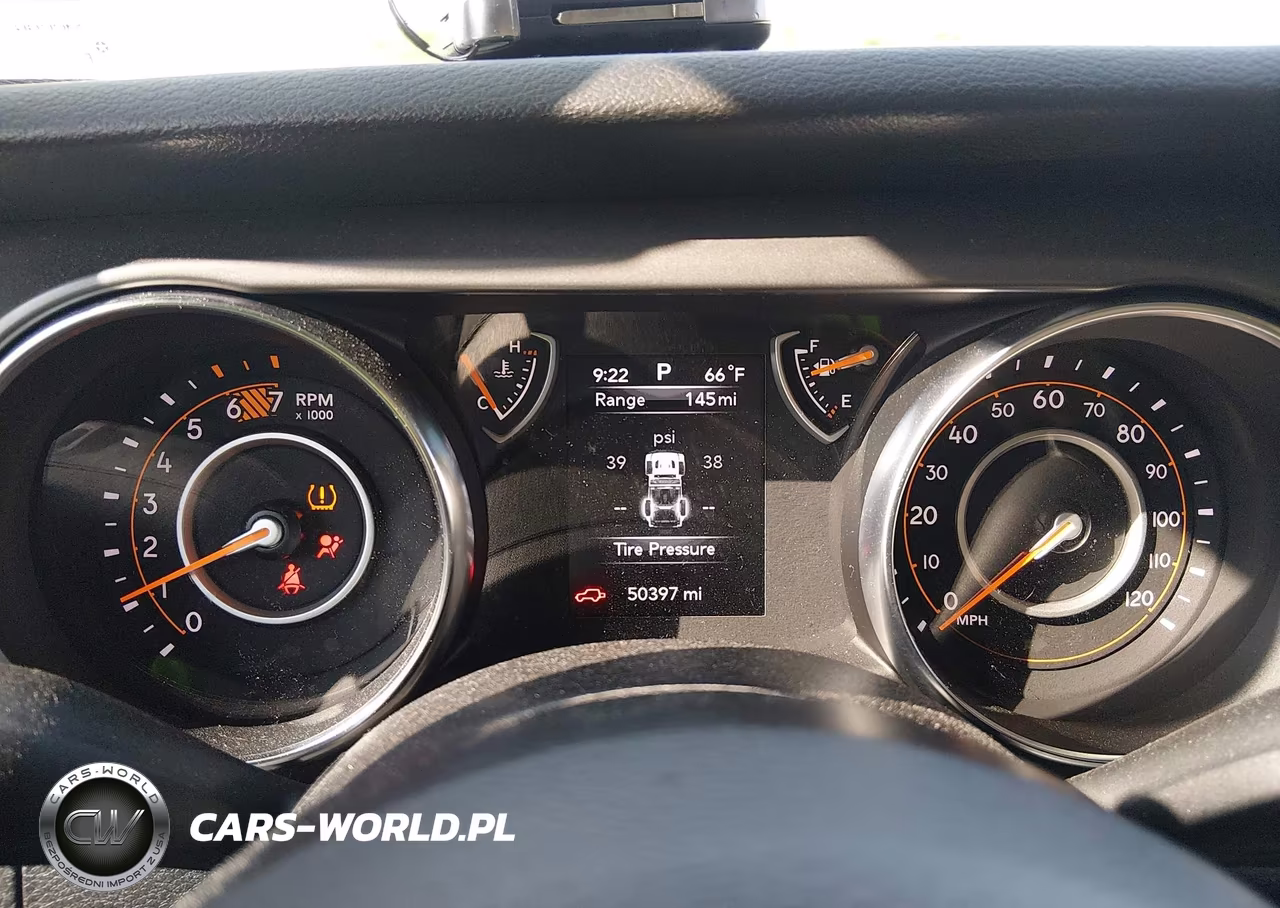 2021 Jeep Wrangler Unlimited Sport 4X4 VIN:1C4HJXDNXMW738261 - 7