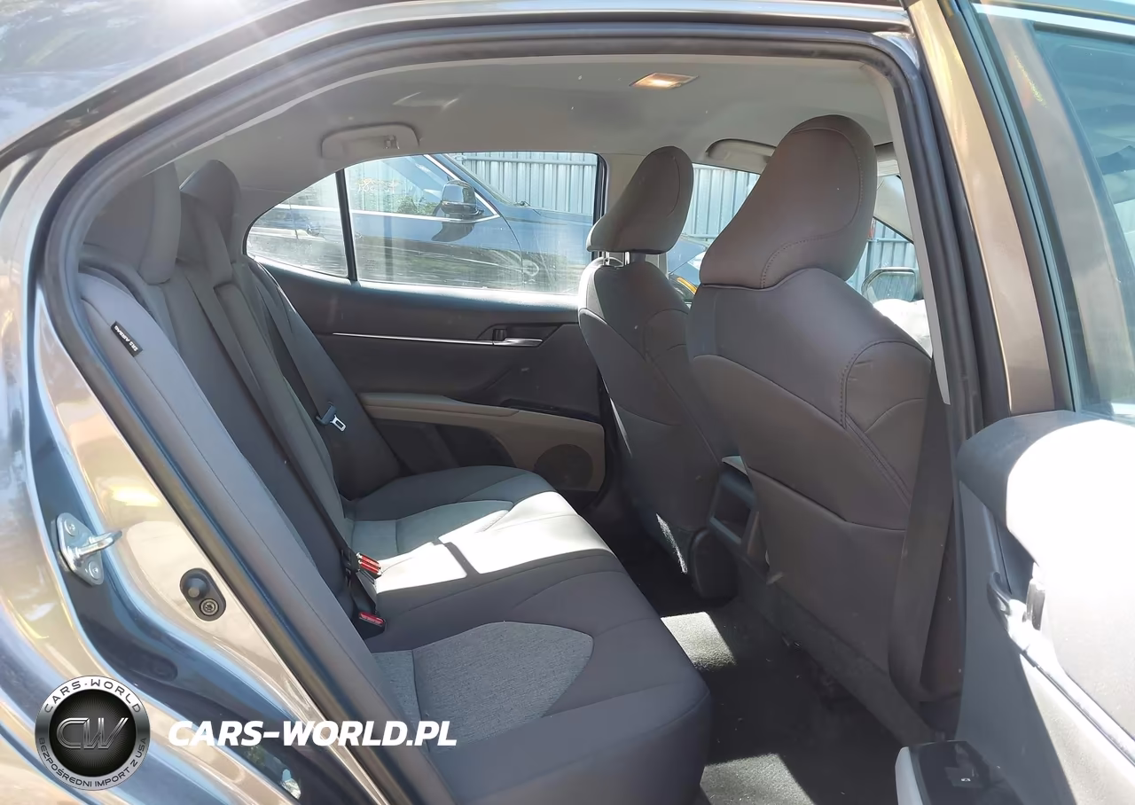 2020 Toyota Camry Le VIN:4T1C11AK9LU966498 - 8