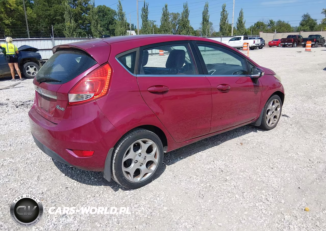 2011 Ford Fiesta Ses VIN:3FADP4FJ7BM172293 - 4
