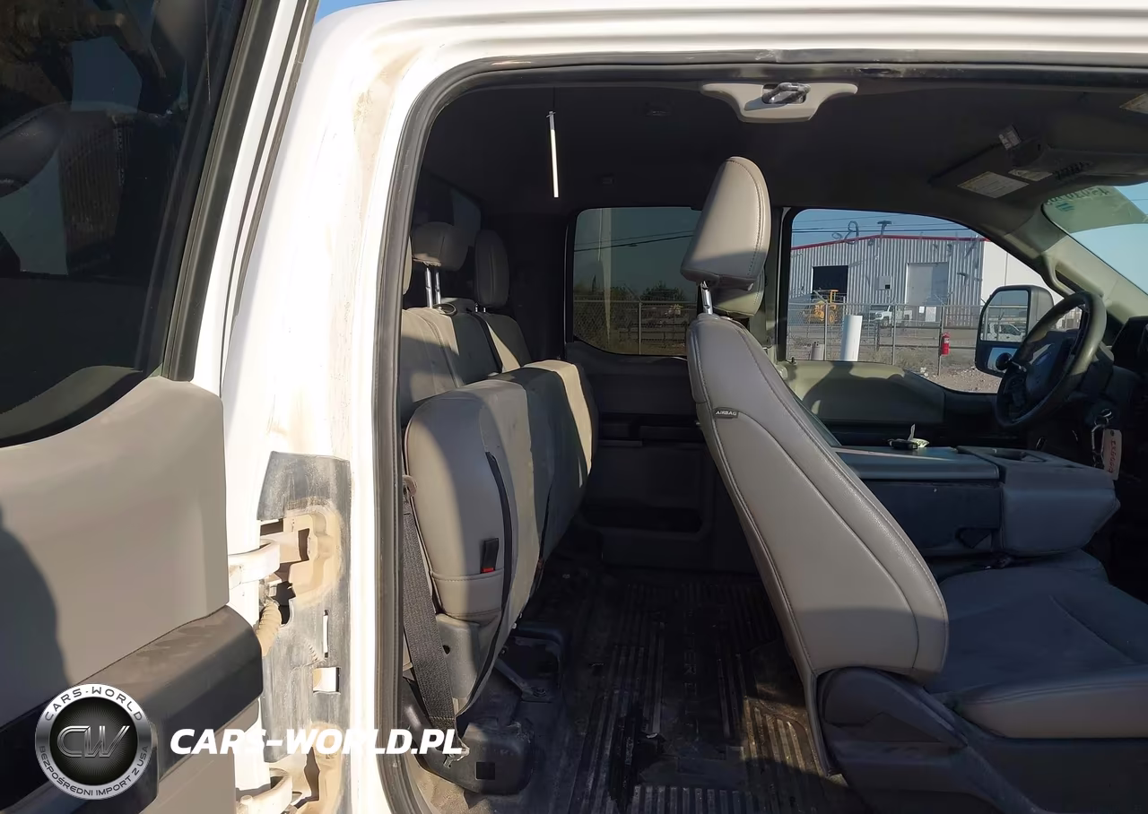 2022 Ford F-350 Chassis Xl VIN:1FD8X3H66NEC67254 - 8