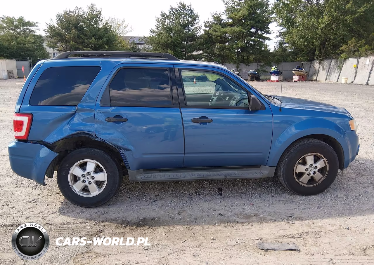 2009 Ford Escape Xlt VIN:1FMCU03G09KD04467 - 13