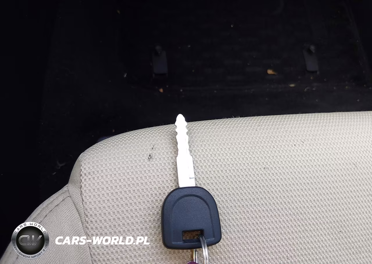 2010 Mazda Mazda3 S Sport VIN:JM1BL1H54A1148587 - 11