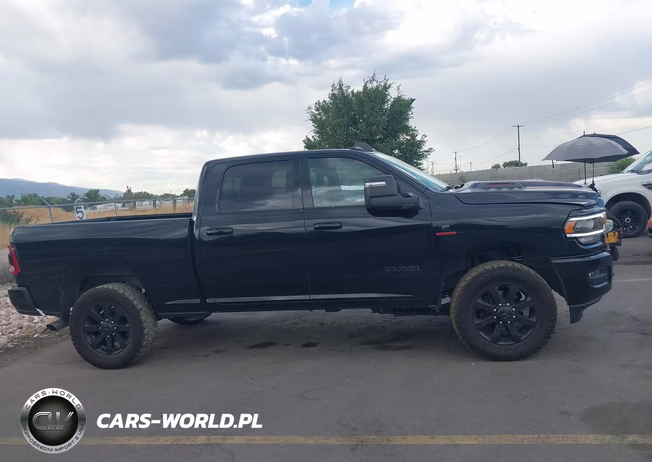 2024 Ram 2500 Laramie 4X4 6'4 Box VIN:3C6UR5FL2RG172052 - 13