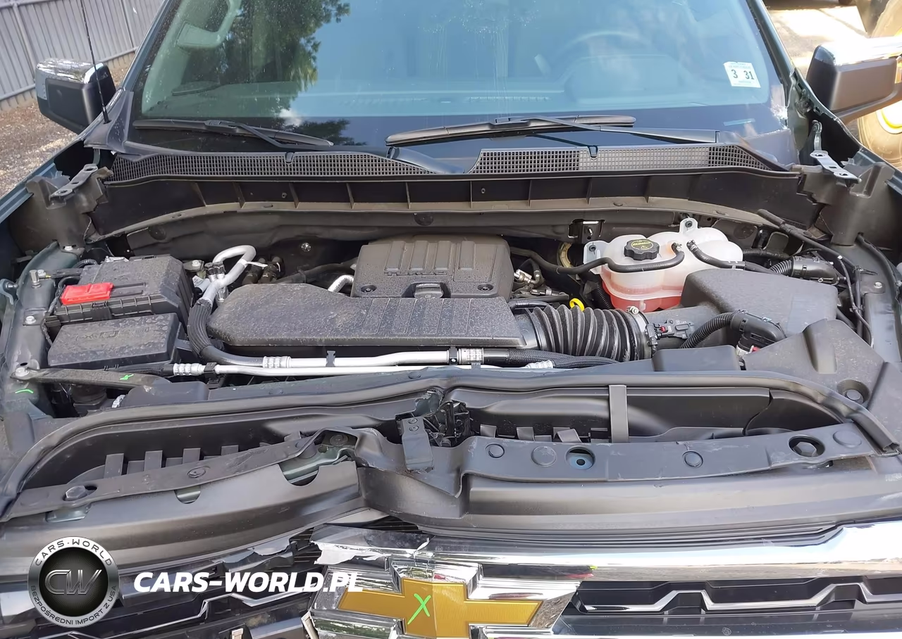 2026 Chevrolet Silverado 1500 4Wd Short Bed Lt With 2Fl VIN:3GCPKKEKXTG178447 - 10