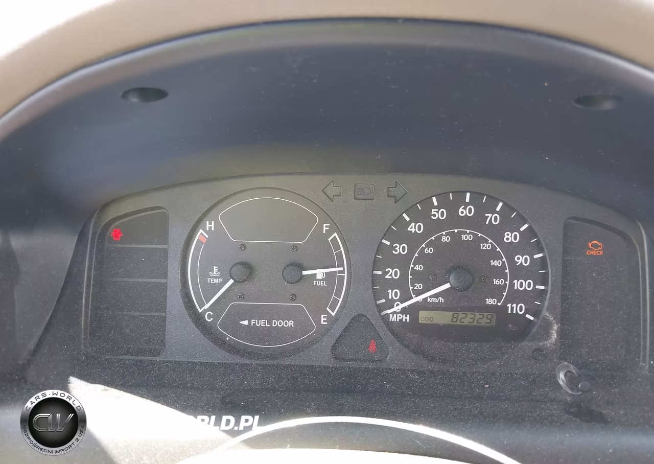 2000 Chevrolet Prizm VIN:1Y1SK5285YZ435697 - 7