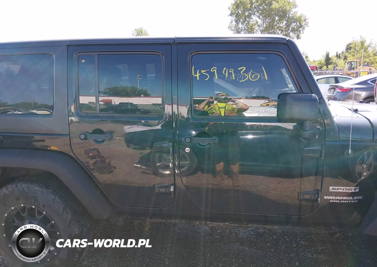 2017 Jeep Wrangler Unlimited Sport 4X4 VIN:1C4BJWDG4HL731427 - 14