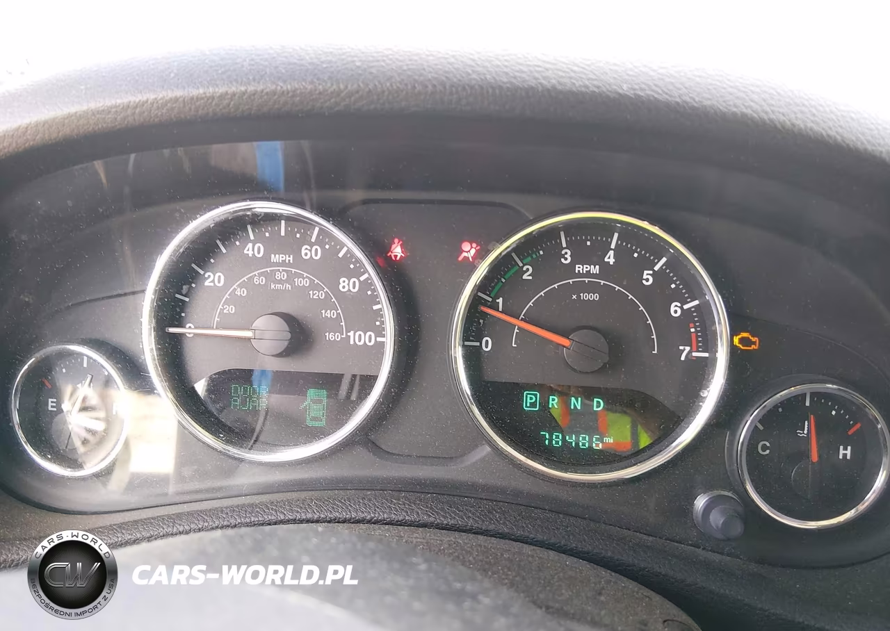 2016 Jeep Wrangler Unlimited Sport VIN:1C4BJWDG8GL114546 - 7