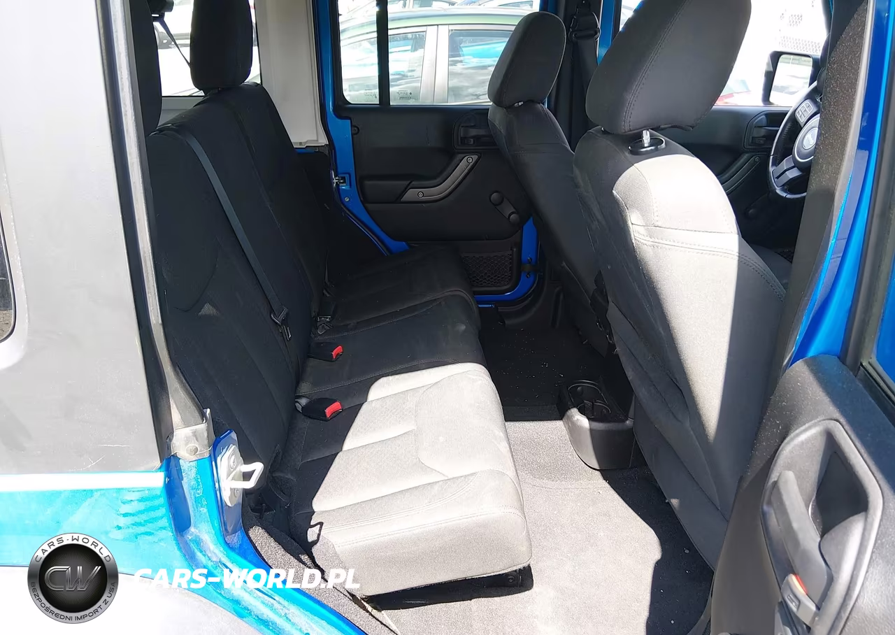 2016 Jeep Wrangler Unlimited Sport VIN:1C4BJWDG8GL114546 - 8