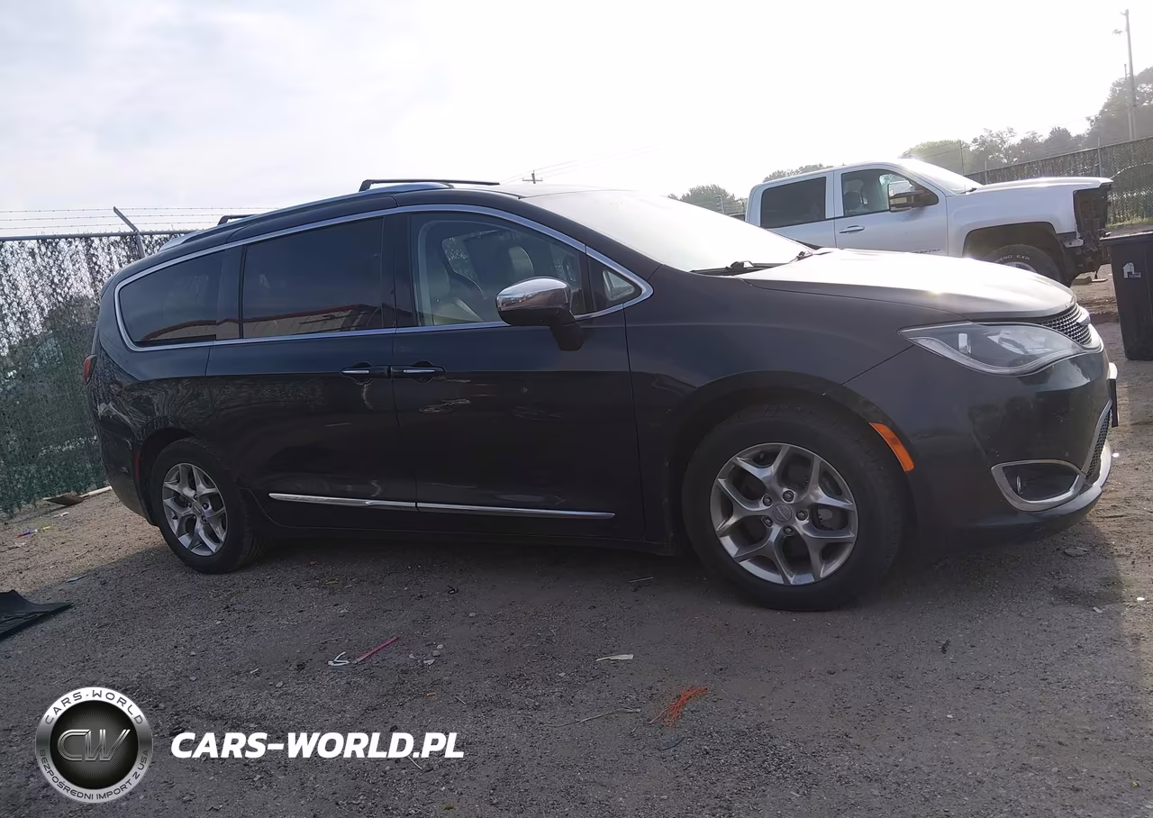 2019 Chrysler Pacifica Limited VIN:2C4RC1GG6KR551842 - 13