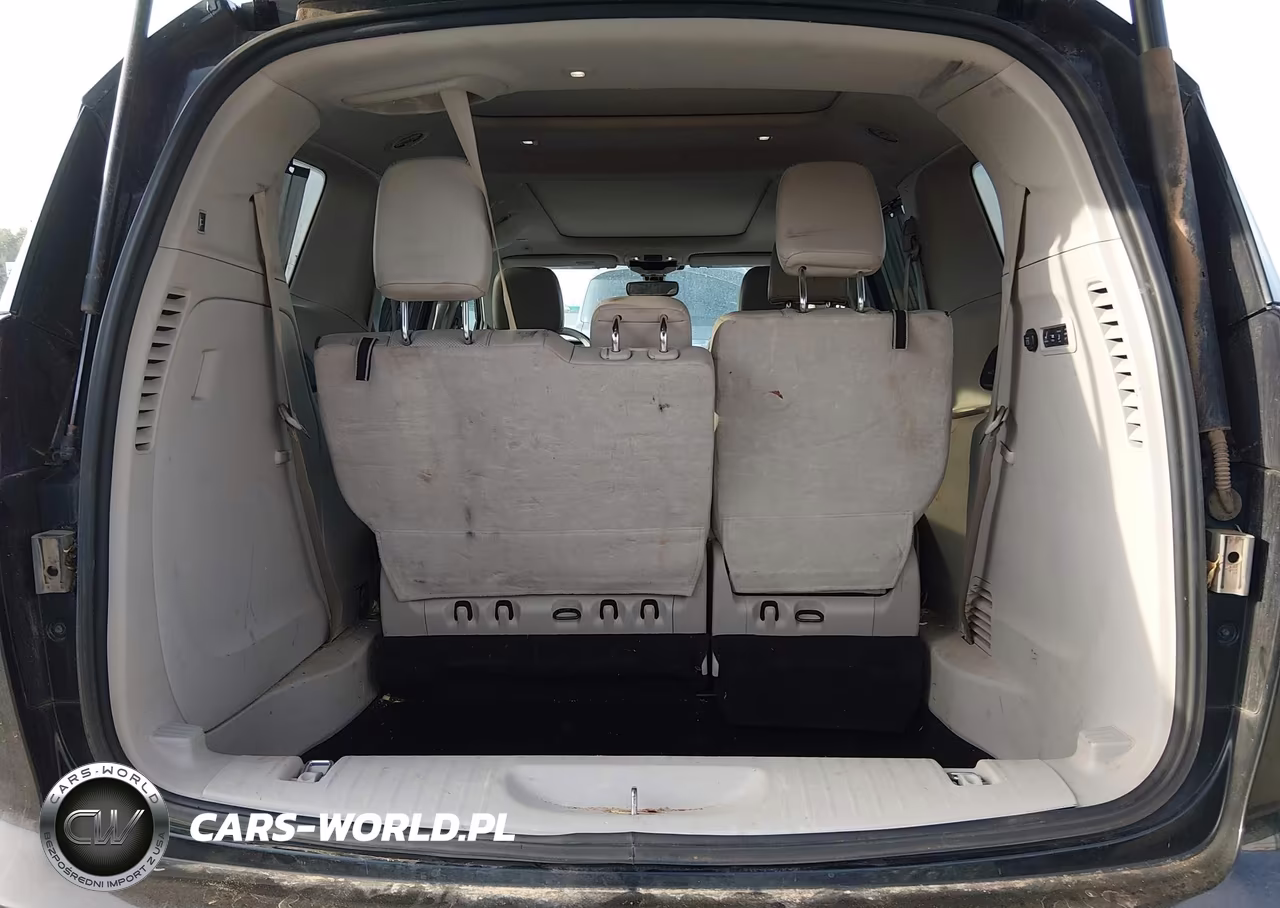 2019 Chrysler Pacifica Limited VIN:2C4RC1GG6KR551842 - 16