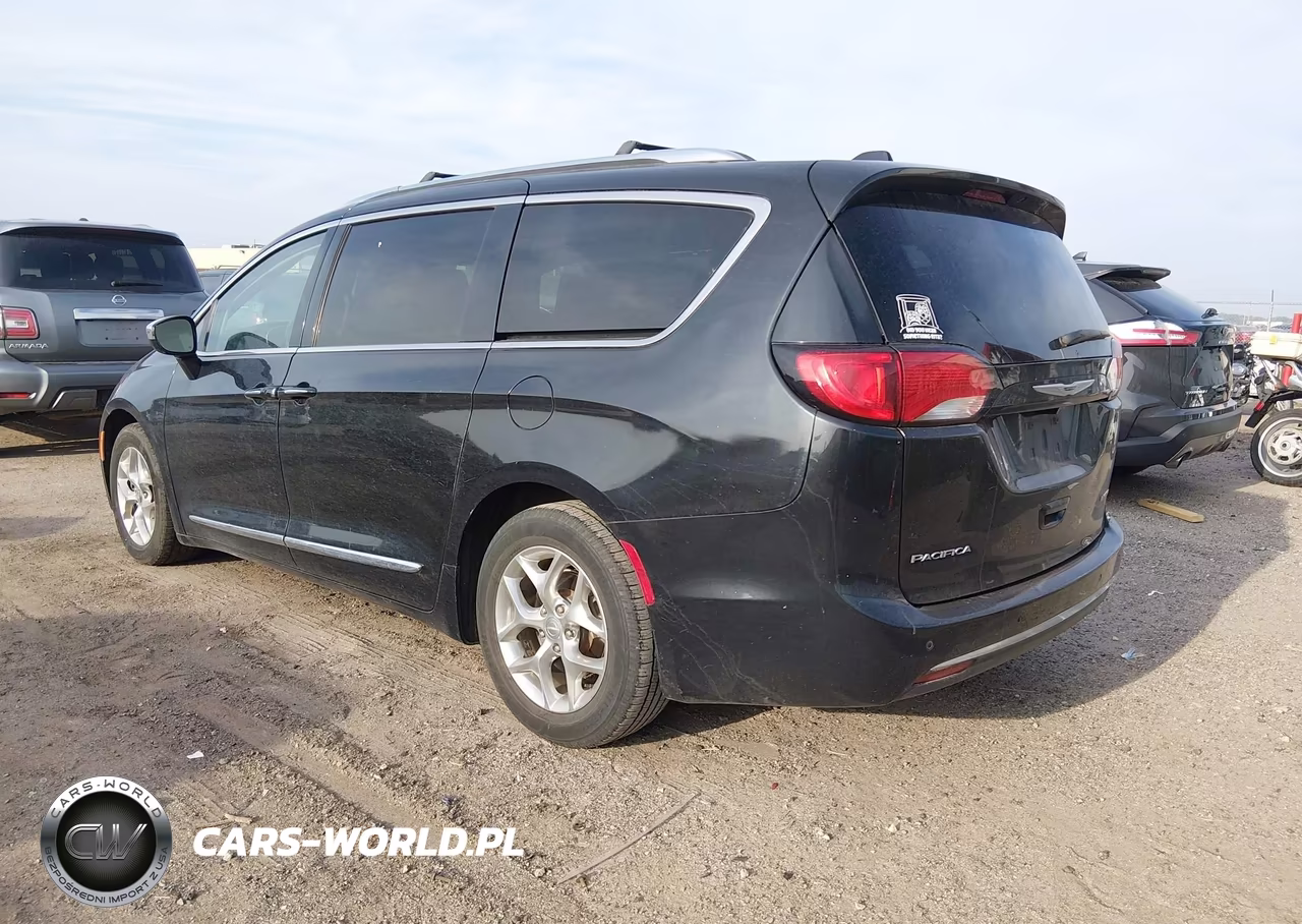 2019 Chrysler Pacifica Limited VIN:2C4RC1GG6KR551842 - 3