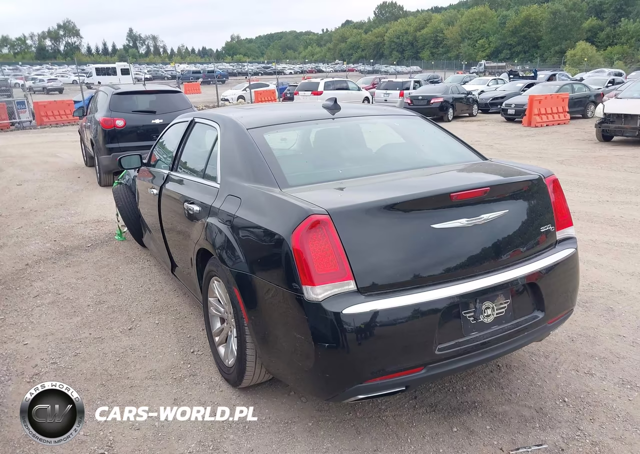 2017 Chrysler 300C VIN:2C3CCAEG1HH608265 - 3