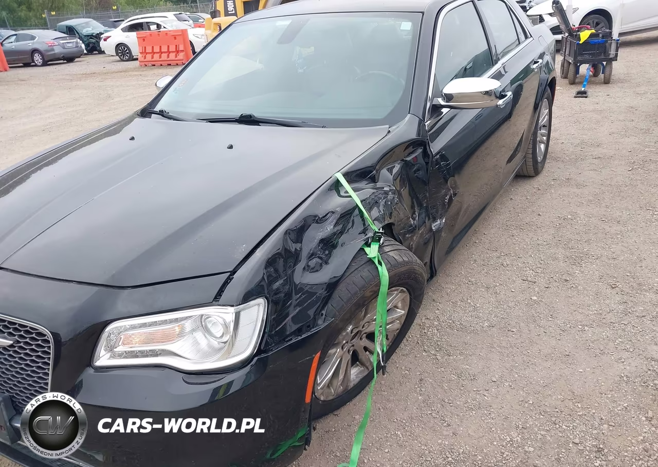 2017 Chrysler 300C VIN:2C3CCAEG1HH608265 - 6