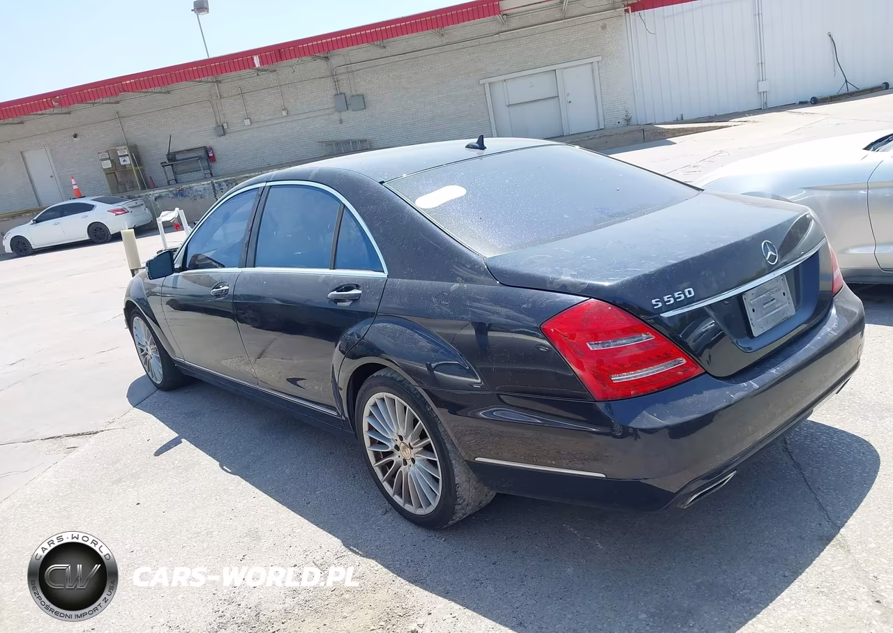 2010 Mercedes-Benz S 550 VIN:WDDNG7BB8AA304803 - 3