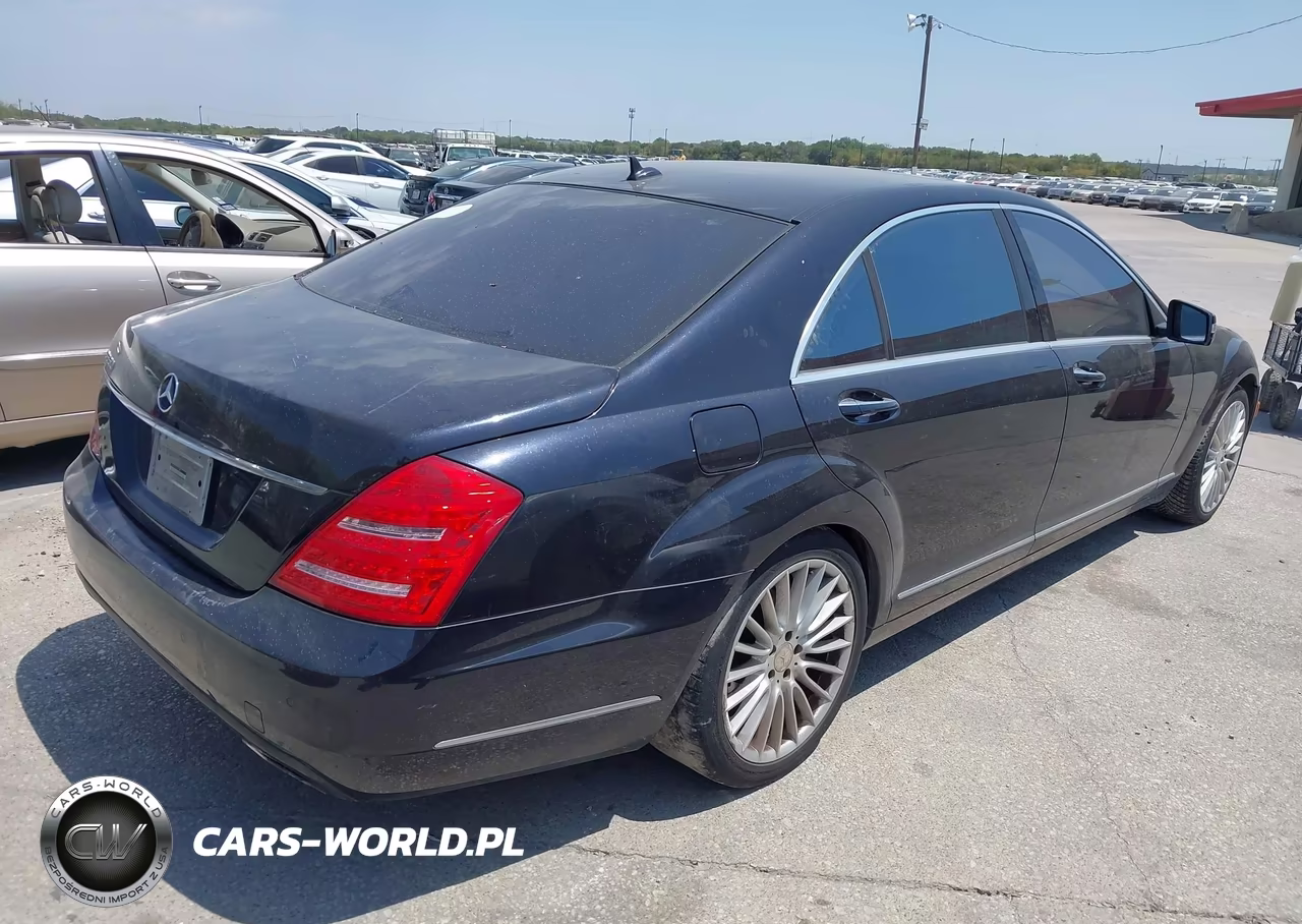 2010 Mercedes-Benz S 550 VIN:WDDNG7BB8AA304803 - 4